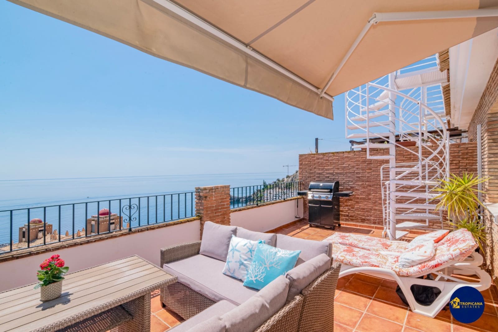 3 soveværelse Penthouse til salg i Almunecar med swimmingpool - € 489.000 (Ref: 9880287)