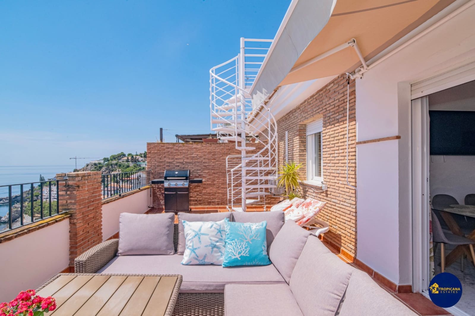 3 soveværelse Penthouse til salg i Almunecar med swimmingpool - € 489.000 (Ref: 9880287)