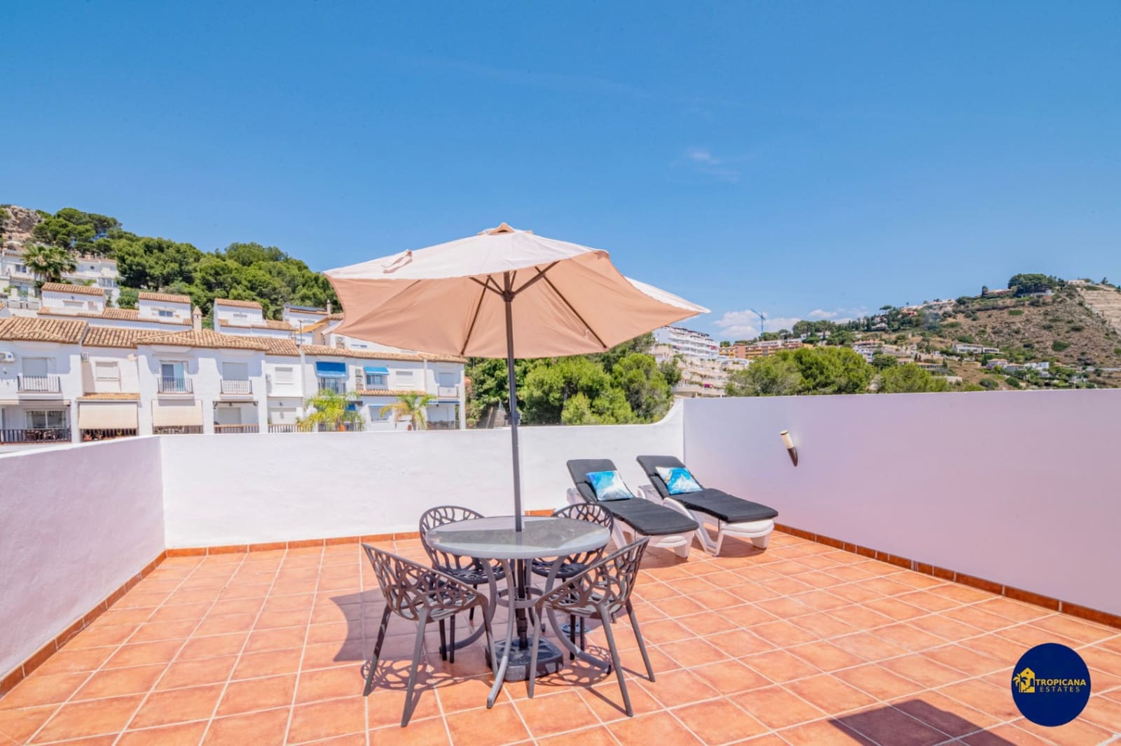 3 soveværelse Penthouse til salg i Almunecar med swimmingpool - € 489.000 (Ref: 9880287)