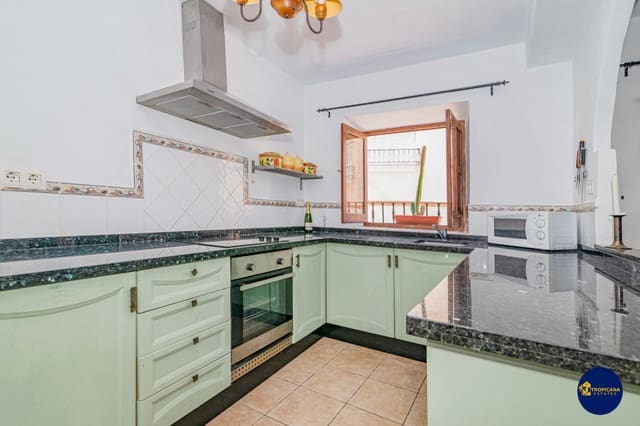 3 slaapkamer Rijtjeshuis te koop in Almuñécar - € 329.000 (Ref: 9946712)
