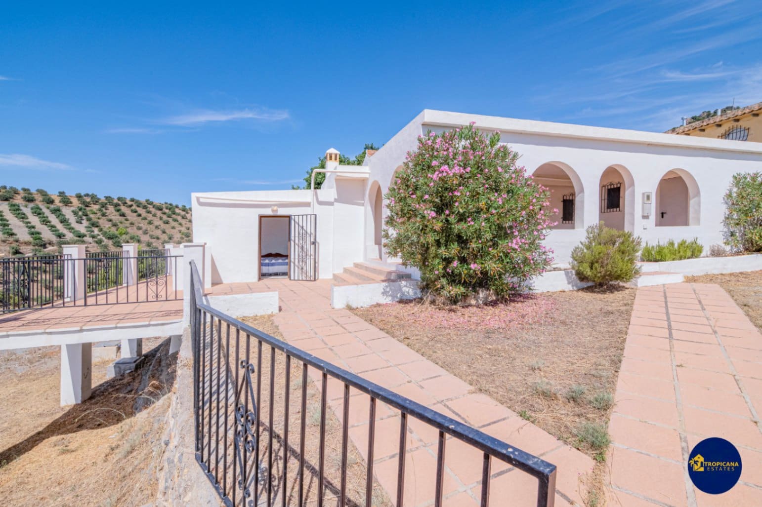 4 sovrum Finca/Hus på landet till salu i Almunecar med garage - 219 000 € (Ref: 9961765)