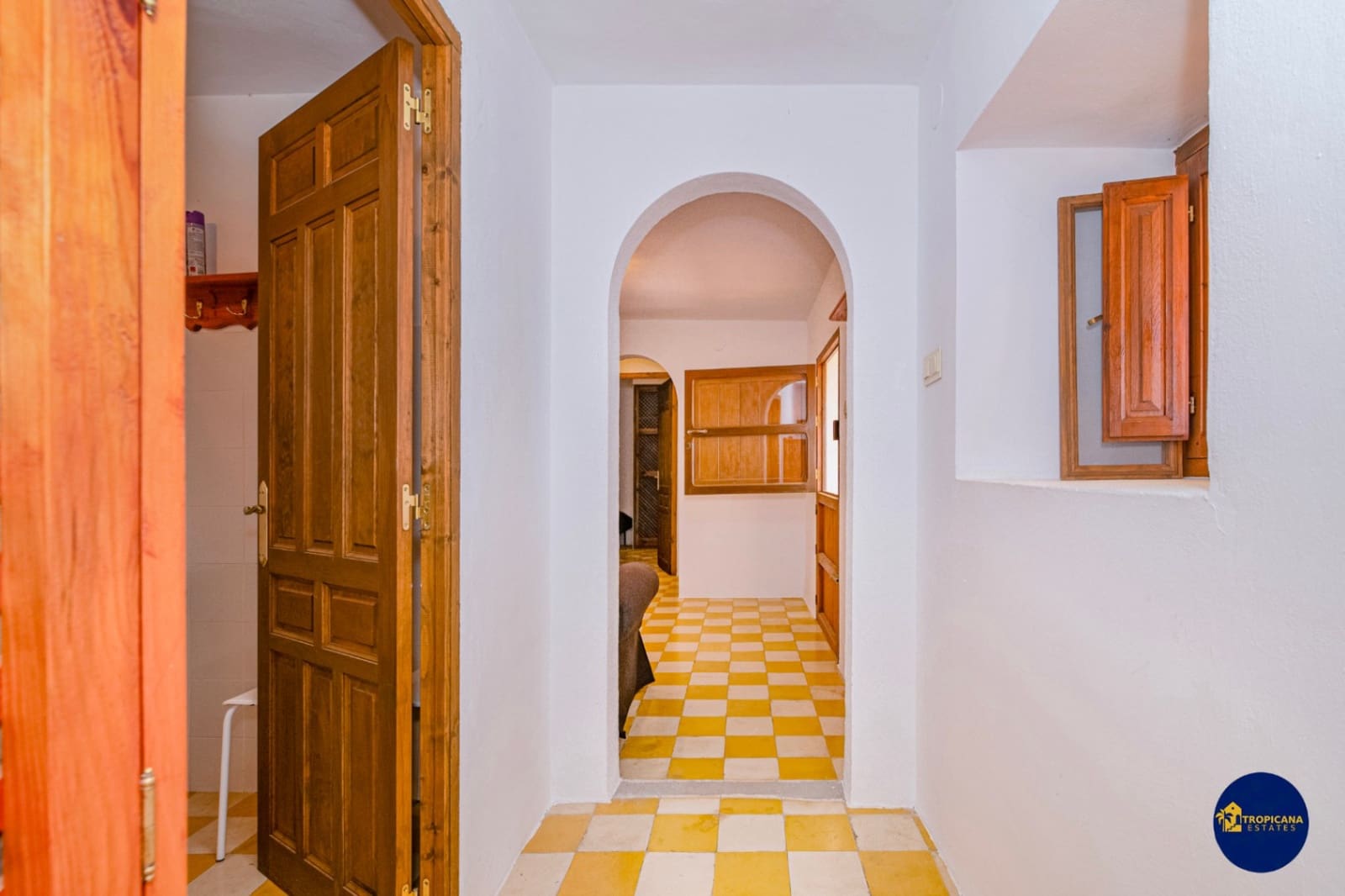 4 sovrum Finca/Hus på landet till salu i Almunecar med garage - 219 000 € (Ref: 9961765)