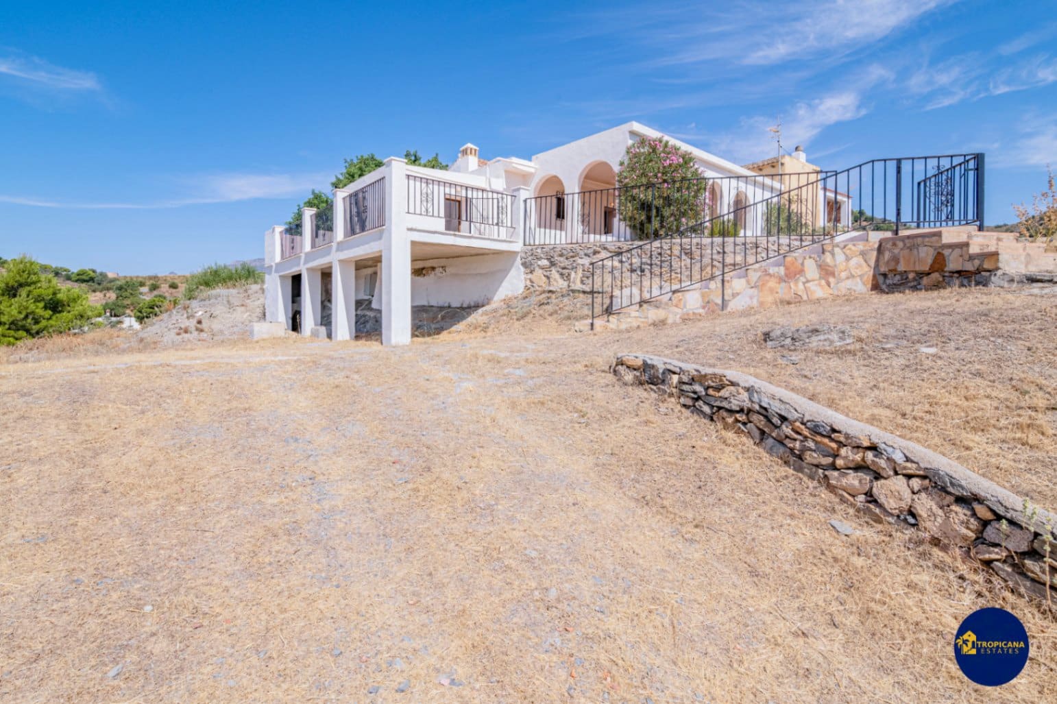 4 sovrum Finca/Hus på landet till salu i Almunecar med garage - 219 000 € (Ref: 9961765)