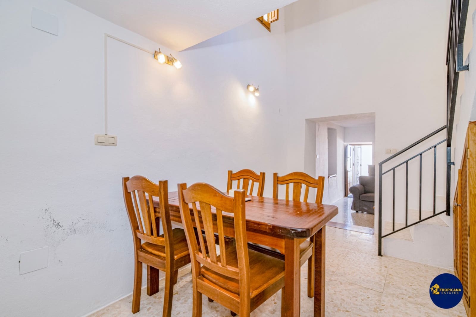 4 sovrum Finca/Hus på landet till salu i Almunecar med garage - 219 000 € (Ref: 9961765)