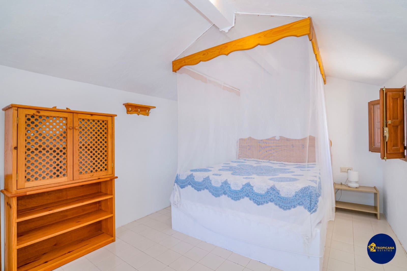 4 sovrum Finca/Hus på landet till salu i Almunecar med garage - 219 000 € (Ref: 9961765)