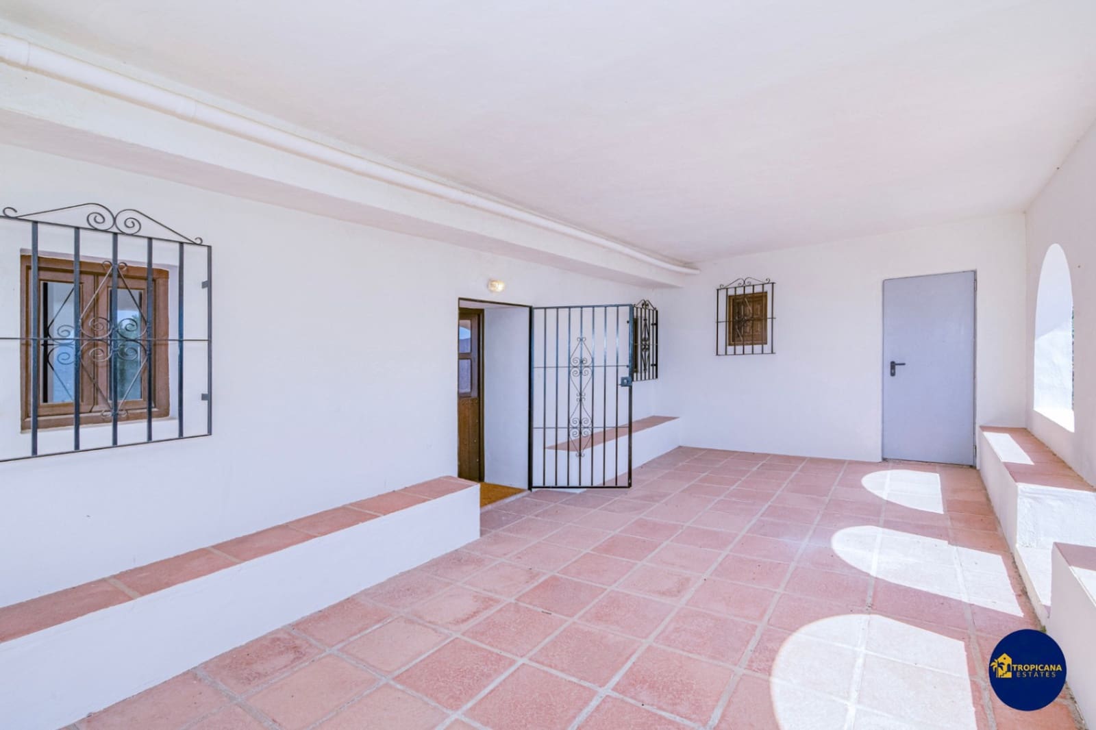 4 sovrum Finca/Hus på landet till salu i Almunecar med garage - 219 000 € (Ref: 9961765)