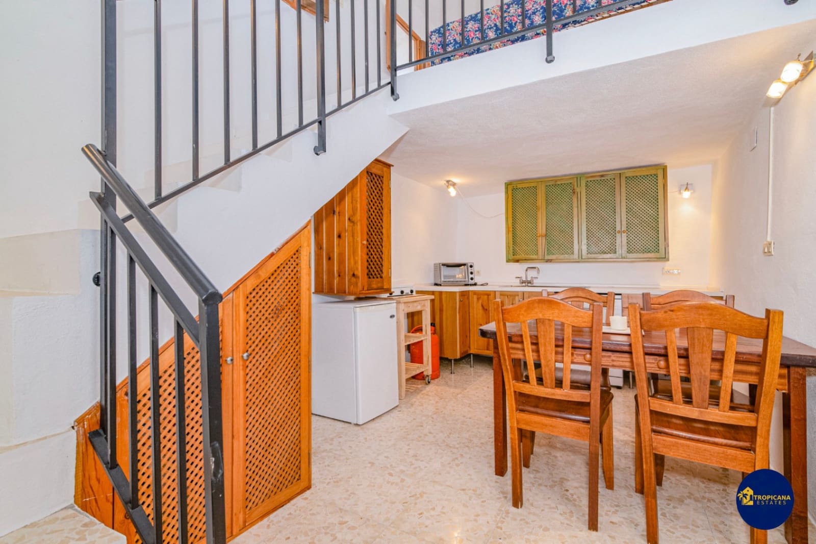 4 sovrum Finca/Hus på landet till salu i Almunecar med garage - 219 000 € (Ref: 9961765)