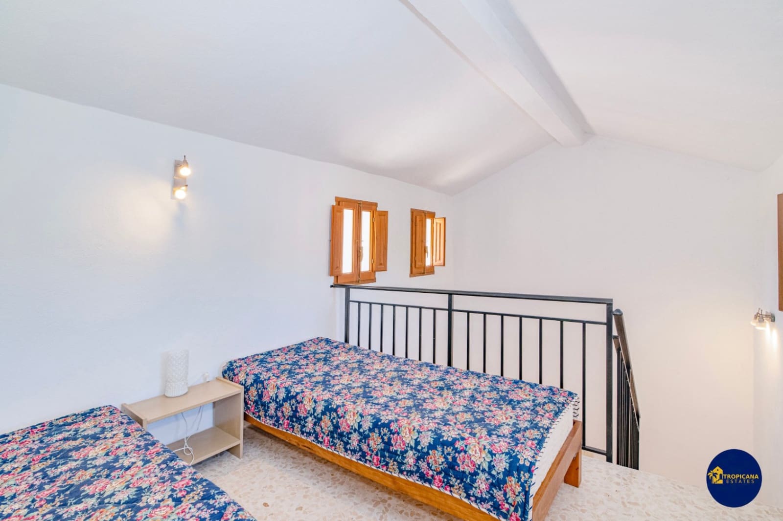 4 sovrum Finca/Hus på landet till salu i Almunecar med garage - 219 000 € (Ref: 9961765)