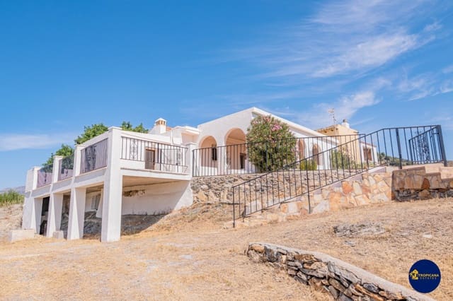 4 soverom Finca/Herregård til salgs i Almuñécar med garasje - € 219 000 (Ref: 9961765)