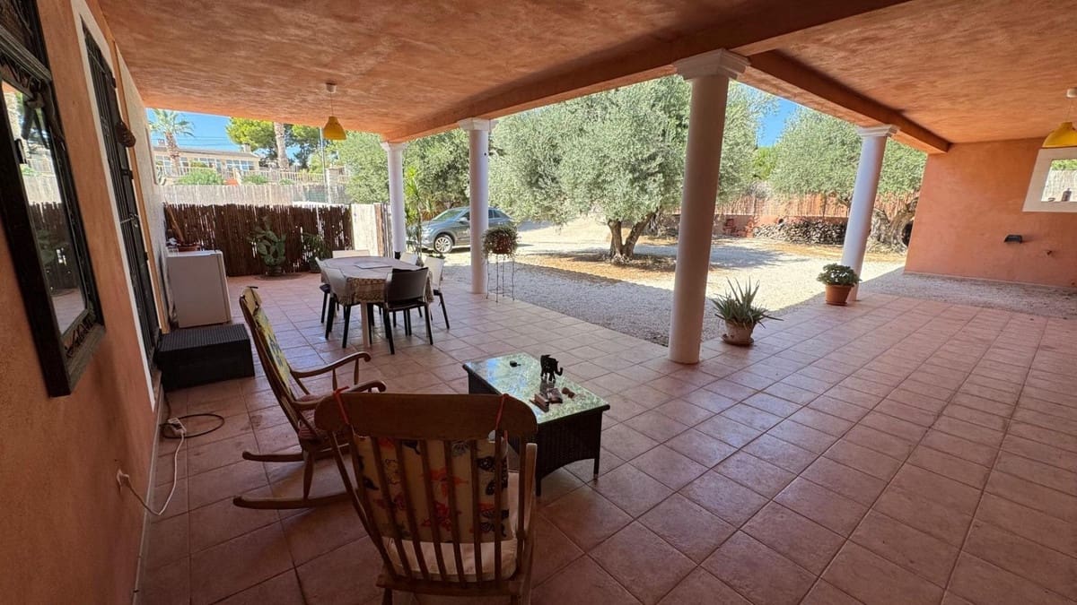 Finca/Casa Rural de 6 habitaciones en Albatera en venta con piscina - 280.000 € (Ref: 10015008)