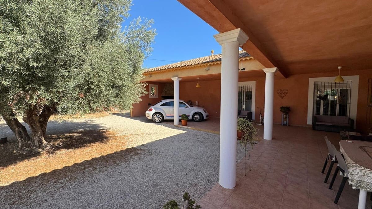 Finca/Casa Rural de 6 habitaciones en Albatera en venta con piscina - 280.000 € (Ref: 10015008)