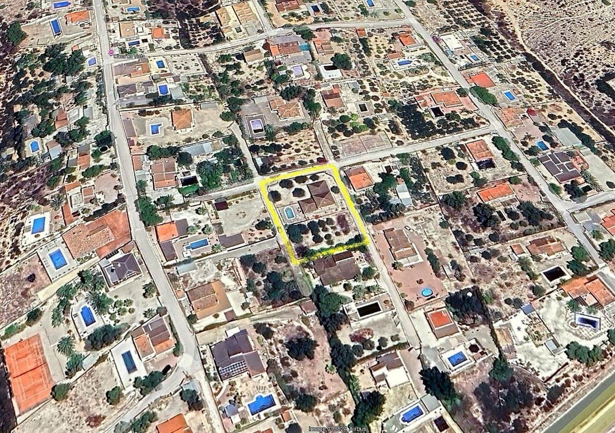 Finca/Casa Rural de 6 habitaciones en Albatera en venta con piscina - 280.000 € (Ref: 10015008)