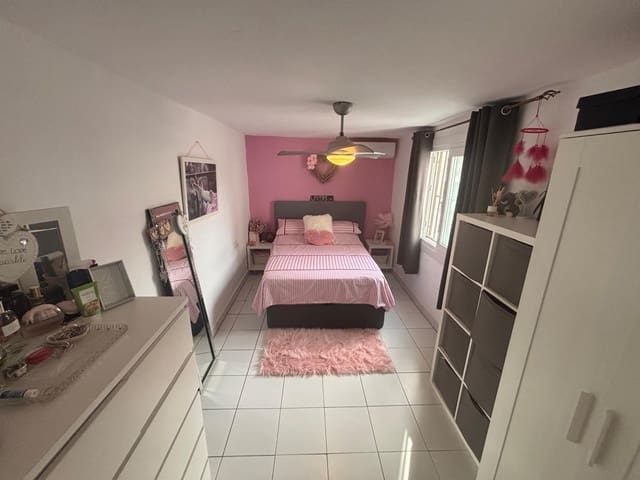 Apartamento de 2 habitaciones en El Chaparral, Torrevieja en venta con piscina - 139.995 € (Ref: 10015011)