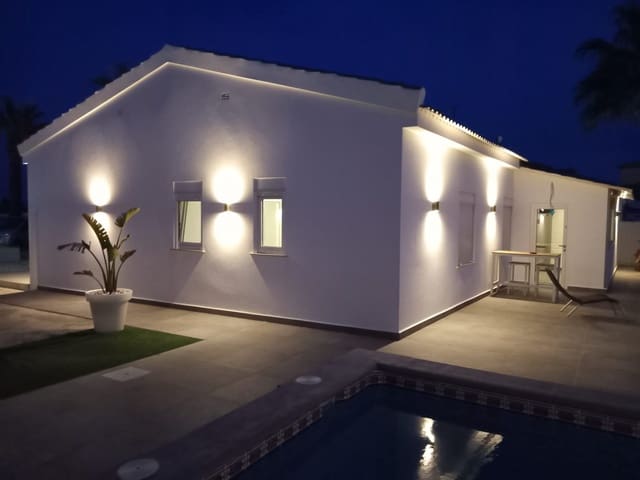 4 bedroom Villa for sale in Cabo Roig, Orihuela with pool - € 695,000 (Ref: 10018167)