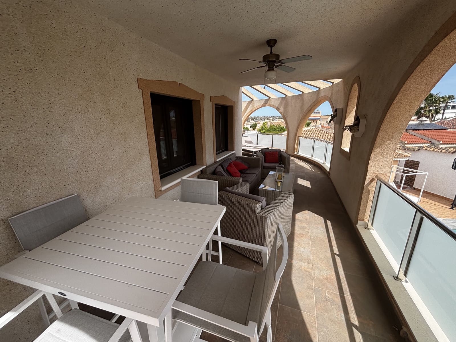 4 Zimmer Villa zu verkaufen in Ciudad Quesada mit Pool Garage - 595.000 € (Ref: 10018168)