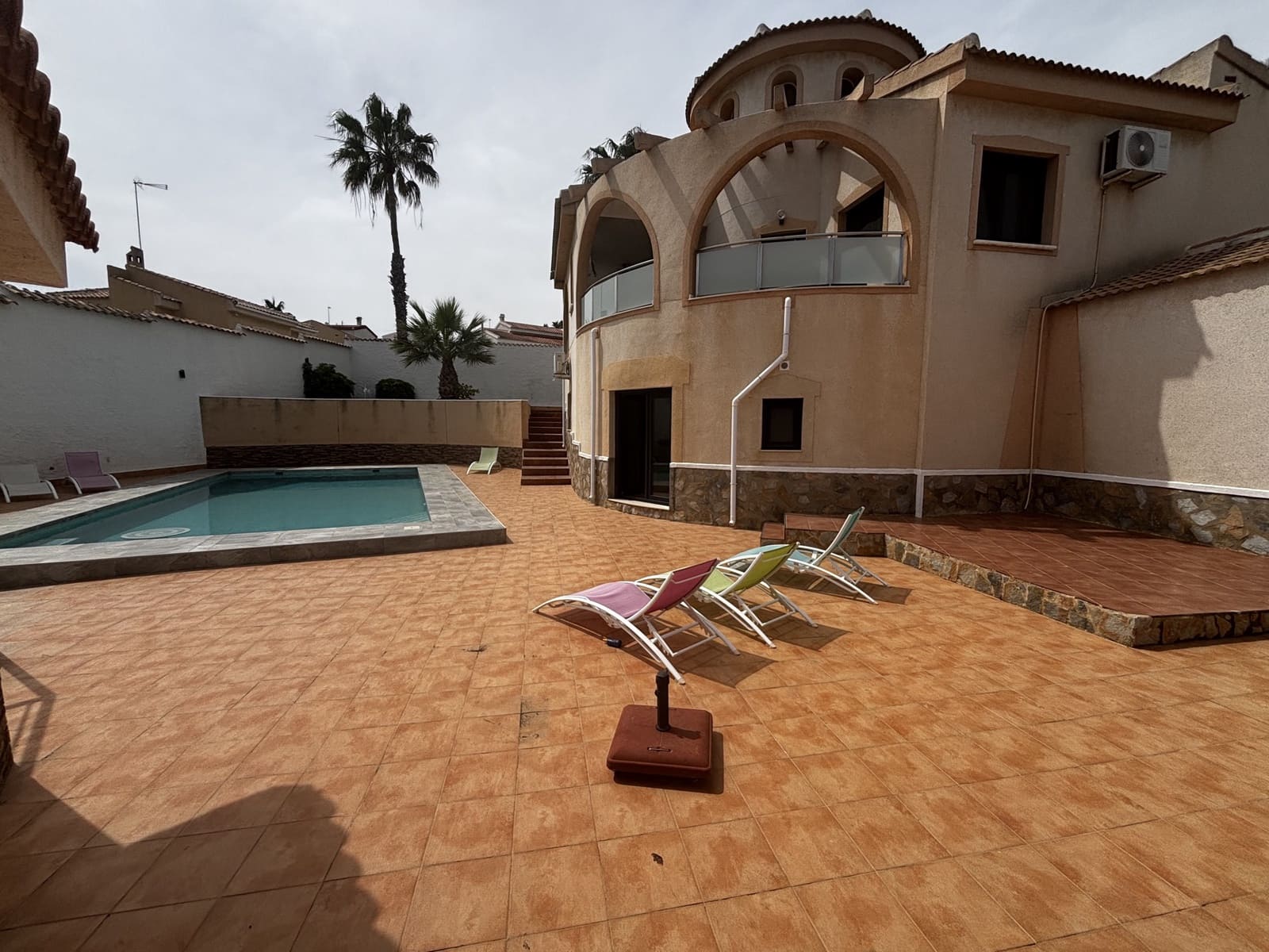 4 Zimmer Villa zu verkaufen in Ciudad Quesada mit Pool Garage - 595.000 € (Ref: 10018168)