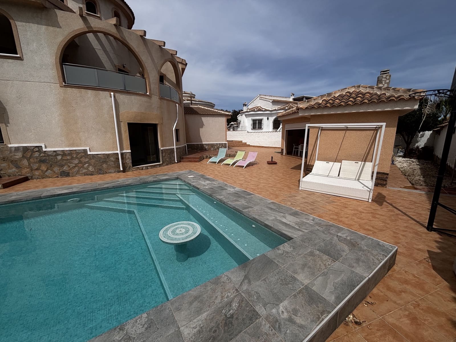 4 Zimmer Villa zu verkaufen in Ciudad Quesada mit Pool Garage - 595.000 € (Ref: 10018168)