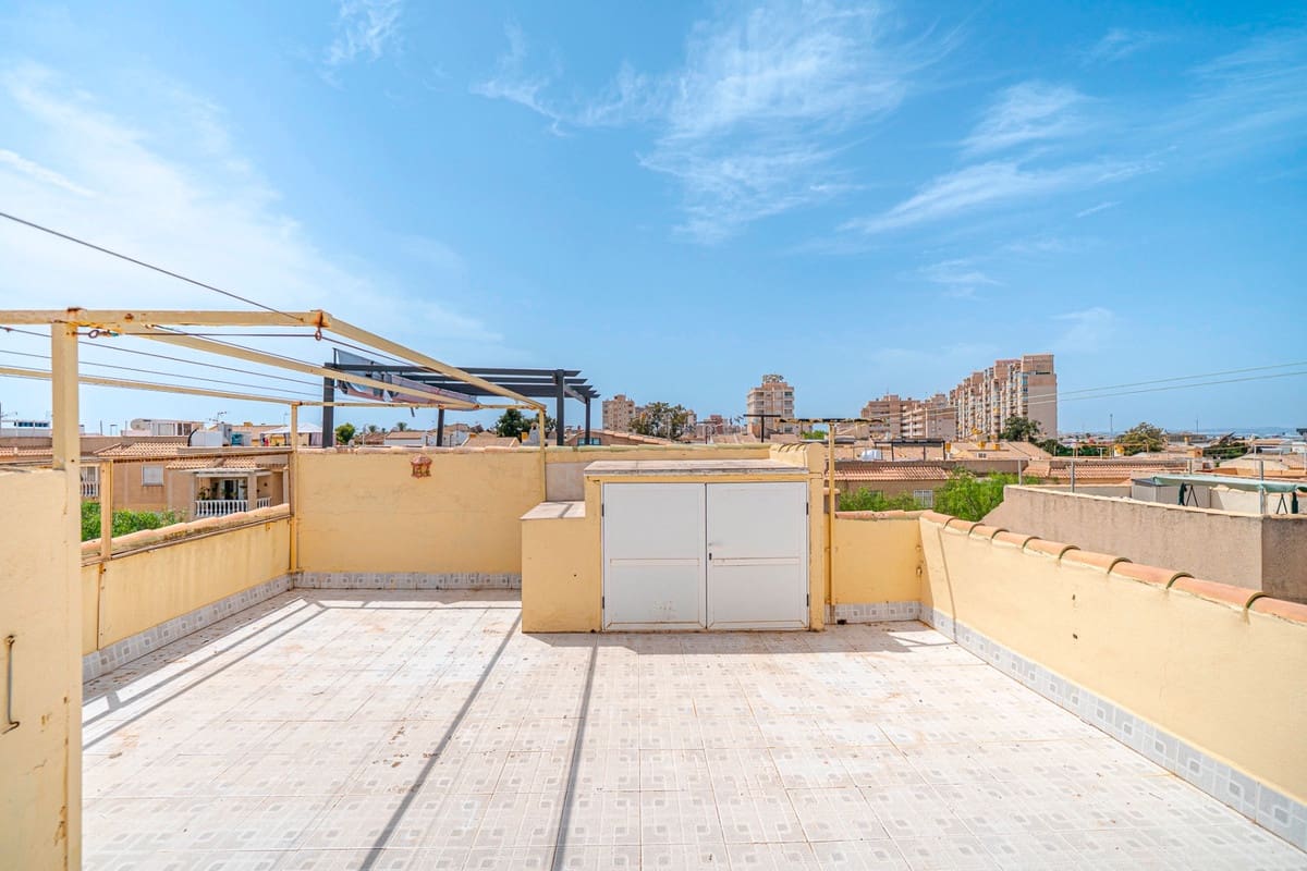 2 soverom Penthouse til salgs i Torrevieja med svømmebasseng garasje - € 129 000 (Ref: 10027698)