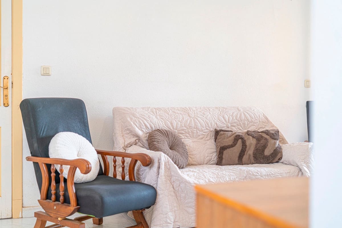 2 soverom Penthouse til salgs i Torrevieja med svømmebasseng garasje - € 129 000 (Ref: 10027698)