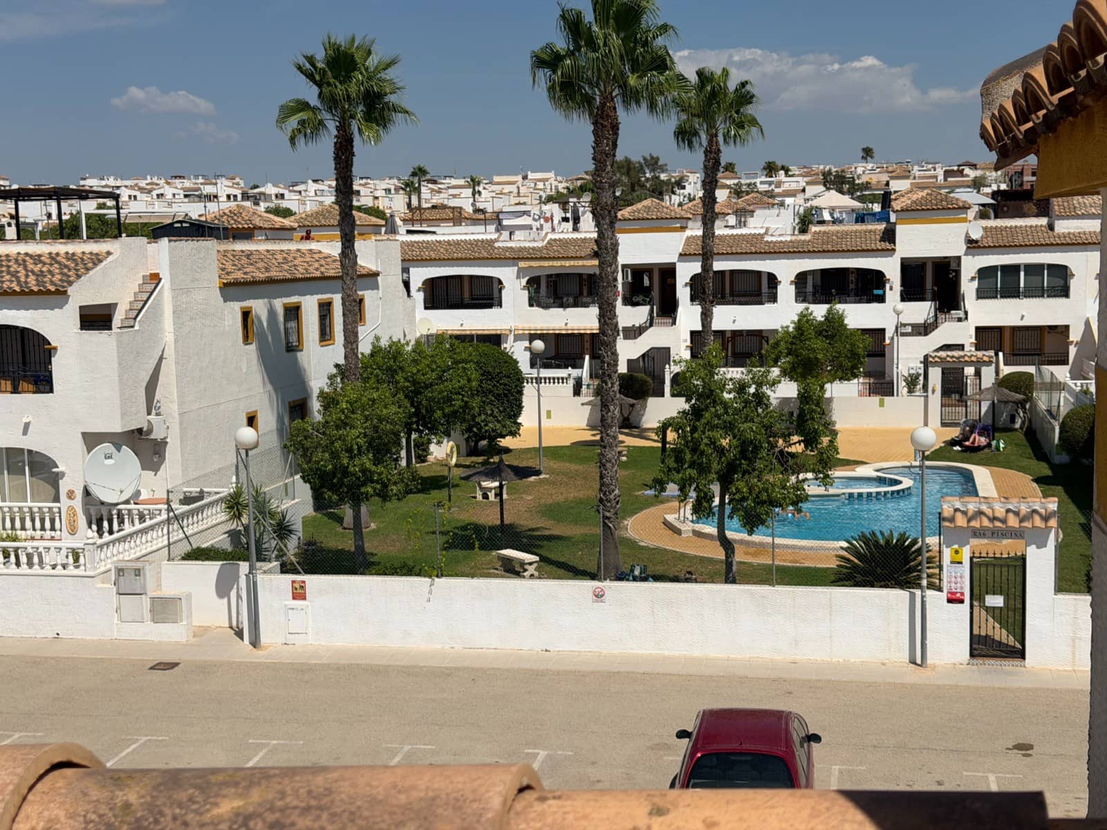 2 slaapkamer Penthouse te koop in Los Montesinos met zwembad - € 132.000 (Ref: 10044172)