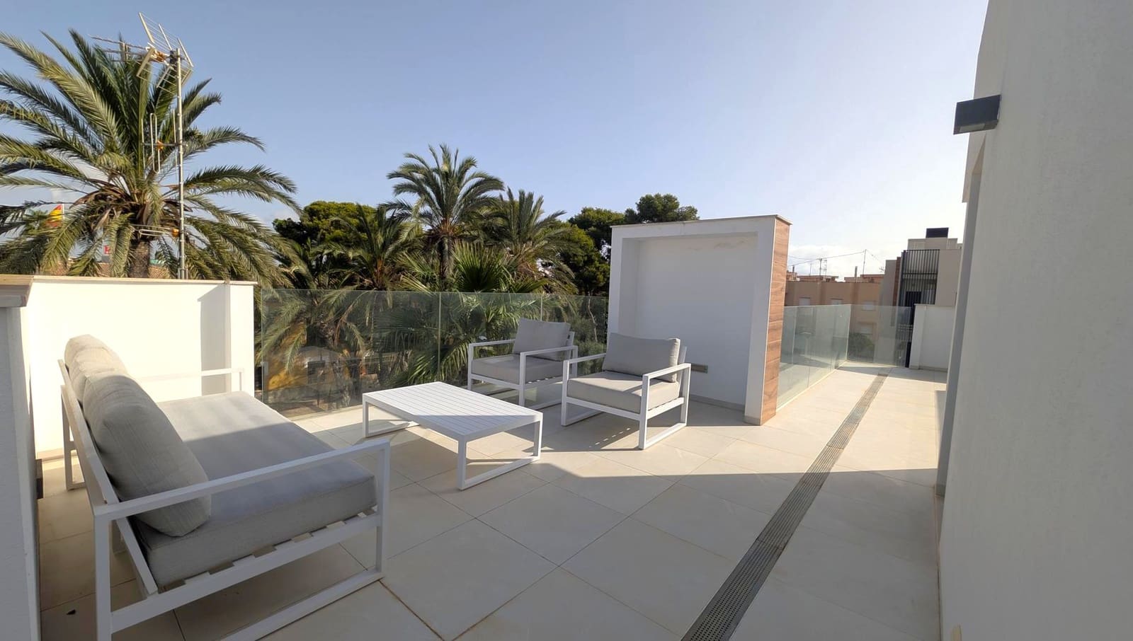 4 Zimmer Villa zu verkaufen in Santiago de la Ribera mit Pool Garage - 475.000 € (Ref: 10044387)
