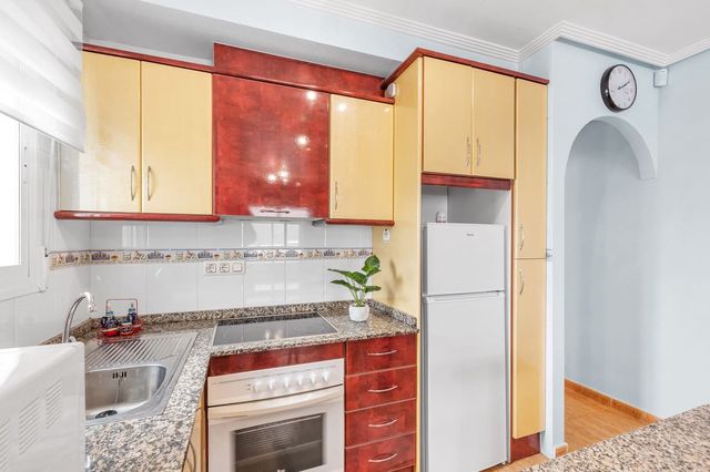 Apartamento de 2 habitaciones en Playa Flamenca, Orihuela en venta con piscina - 142.000 € (Ref: 10118376)