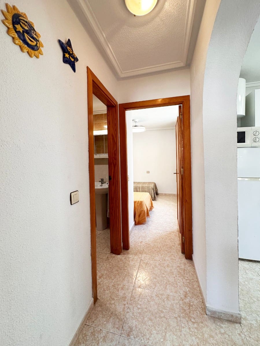 2 sypialnia Penthouse na sprzedaż w Torrevieja z basenem - 152 995 € (Ref: 10118379)