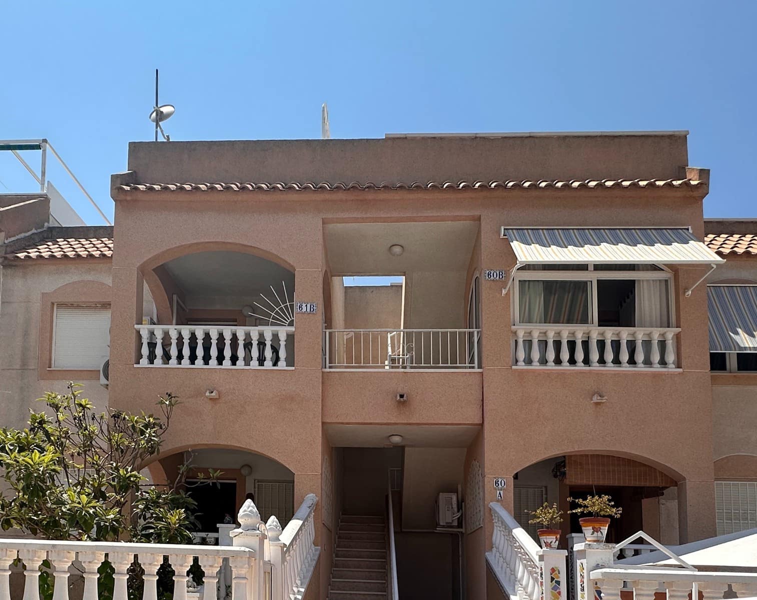 2 sypialnia Penthouse na sprzedaż w Torrevieja z basenem - 152 995 € (Ref: 10118379)