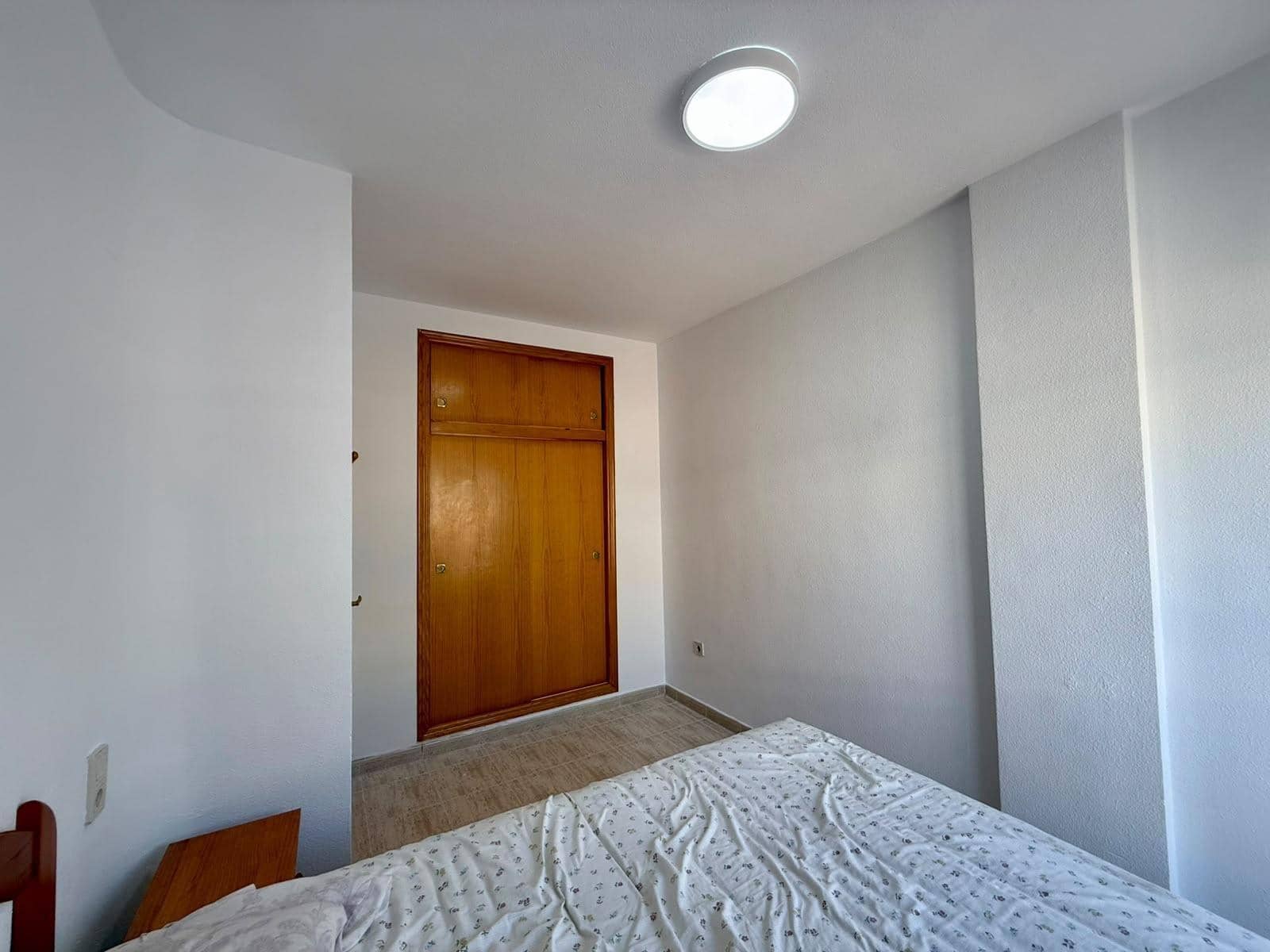 Apartamento de 2 habitaciones en Torrevieja en venta con piscina - 140.000 € (Ref: 10118384)