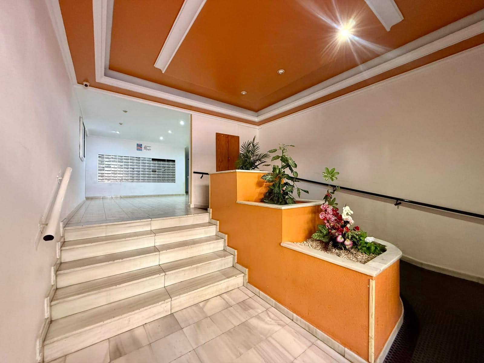 Apartamento de 2 habitaciones en Torrevieja en venta con piscina - 140.000 € (Ref: 10118384)