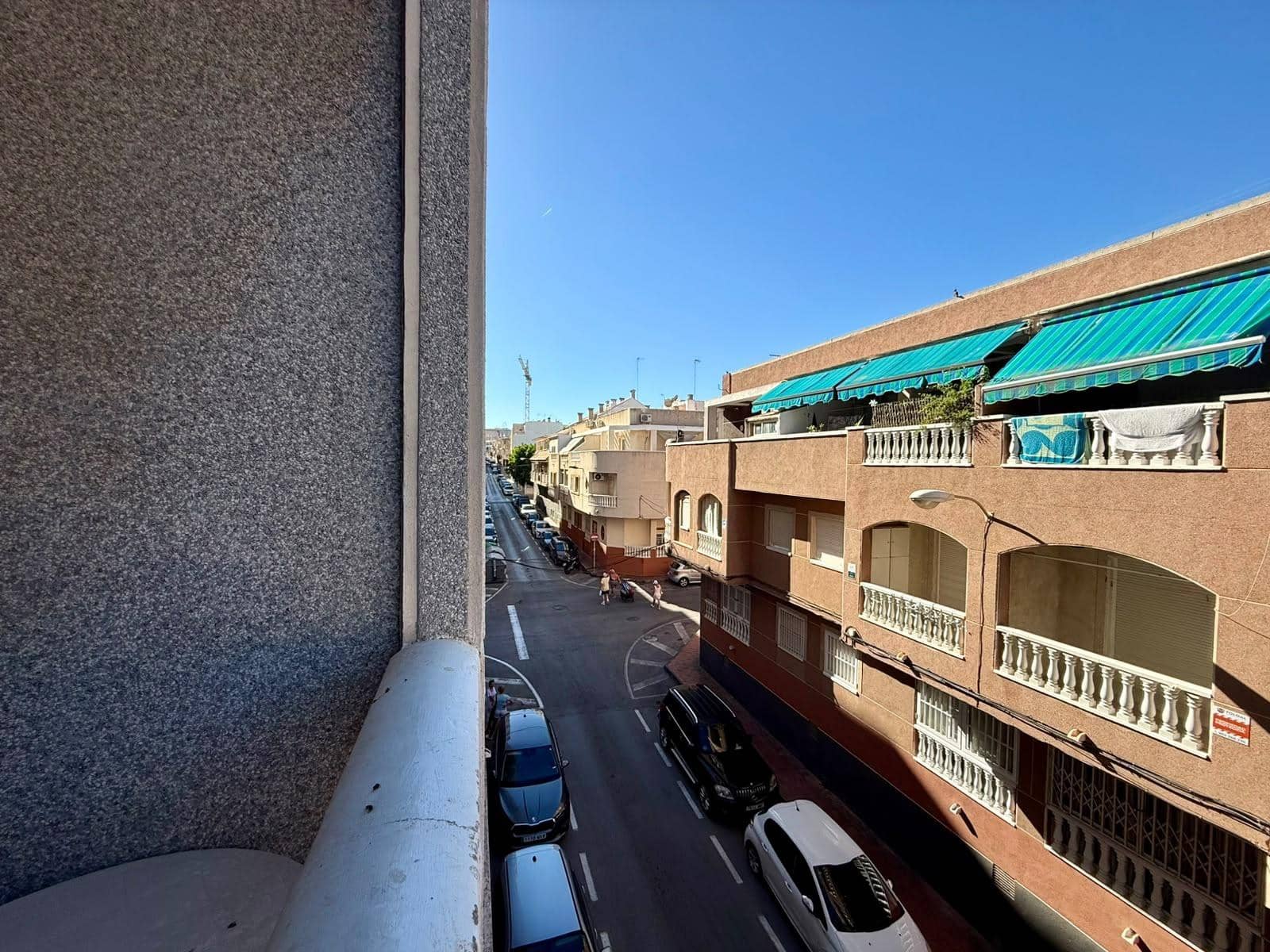 Apartamento de 2 habitaciones en Torrevieja en venta con piscina - 140.000 € (Ref: 10118384)