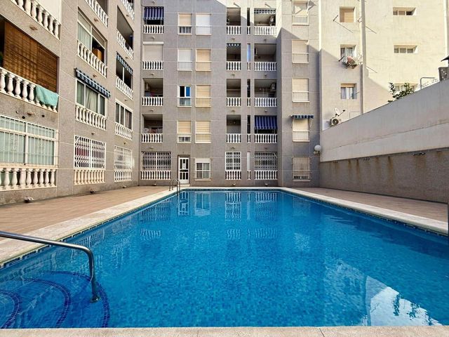 2 camera da letto Appartamento in vendita in Playa de los Locos, Torrevieja con piscina - 140.000 € (Rif: 10118384)