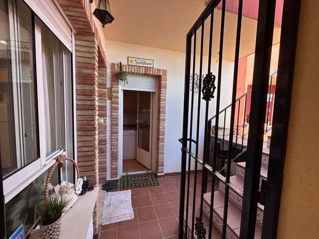 2 slaapkamer Penthouse te koop in Torremendo, Orihuela met zwembad - € 130.000 (Ref: 10132375)