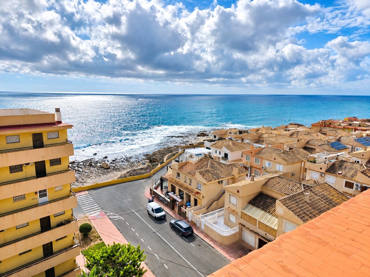 2 sovrum Takvåning till salu i Torrevieja med garage - 149 900 € (Ref: 10132379)