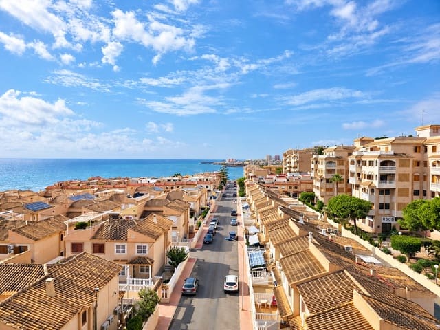 2 Zimmer Penthouse zu verkaufen in Miramar - Torre del Moro, Torrevieja mit Garage - 149.900 € (Ref: 10132379)