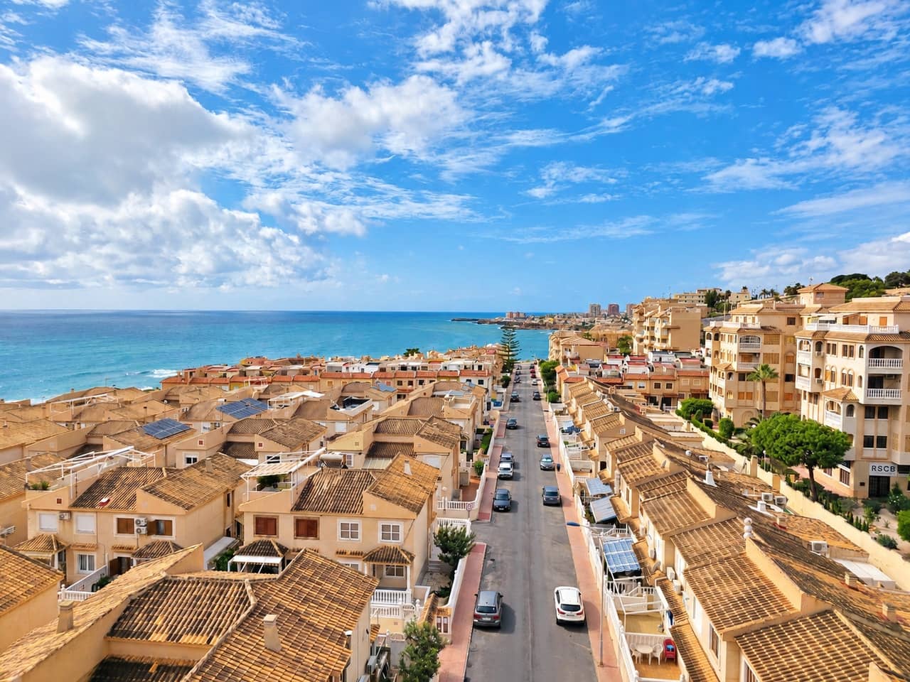 2 sovrum Takvåning till salu i Torrevieja med garage - 149 900 € (Ref: 10132379)