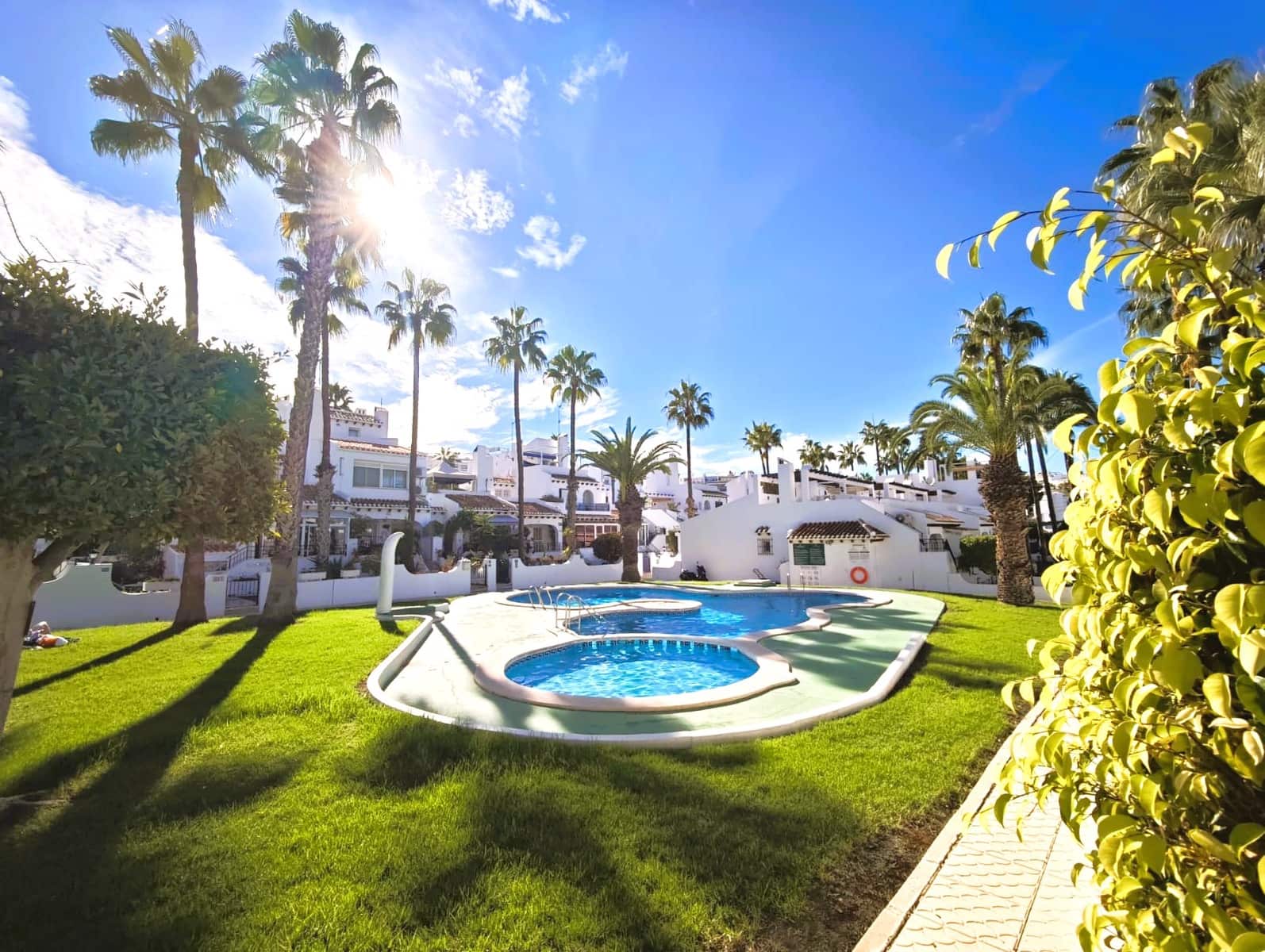 2 soveværelse Penthouse til salg i Villamartin med swimmingpool - € 214.995 (Ref: 10150448)