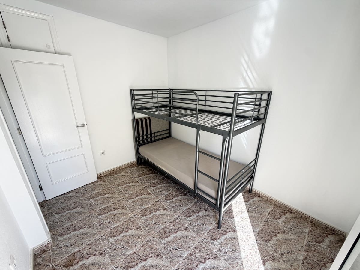 3 chambre Maison de Ville à vendre à Villamartin avec piscine - 199 995 € (Ref: 10153129)