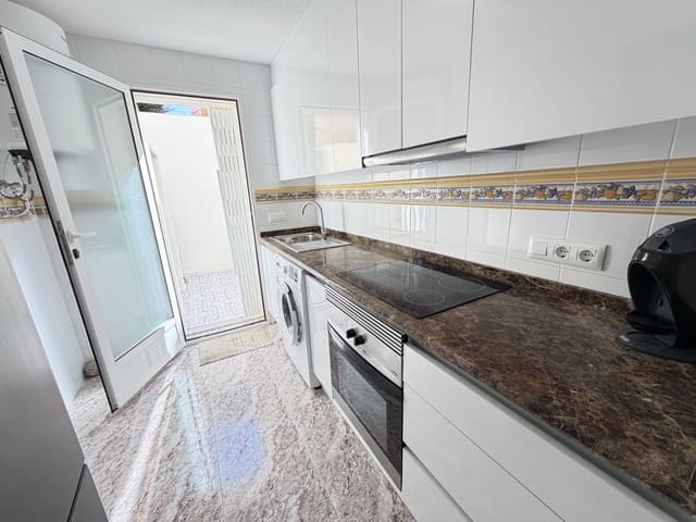 3 chambre Maison de Ville à vendre à Villamartin, Orihuela avec piscine - 199 995 € (Ref: 10153129)