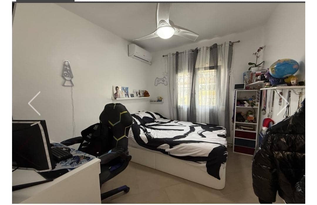 4 sypialnia Dom na sprzedaż w Playa Flamenca z basenem - 230 000 € (Ref: 10153130)