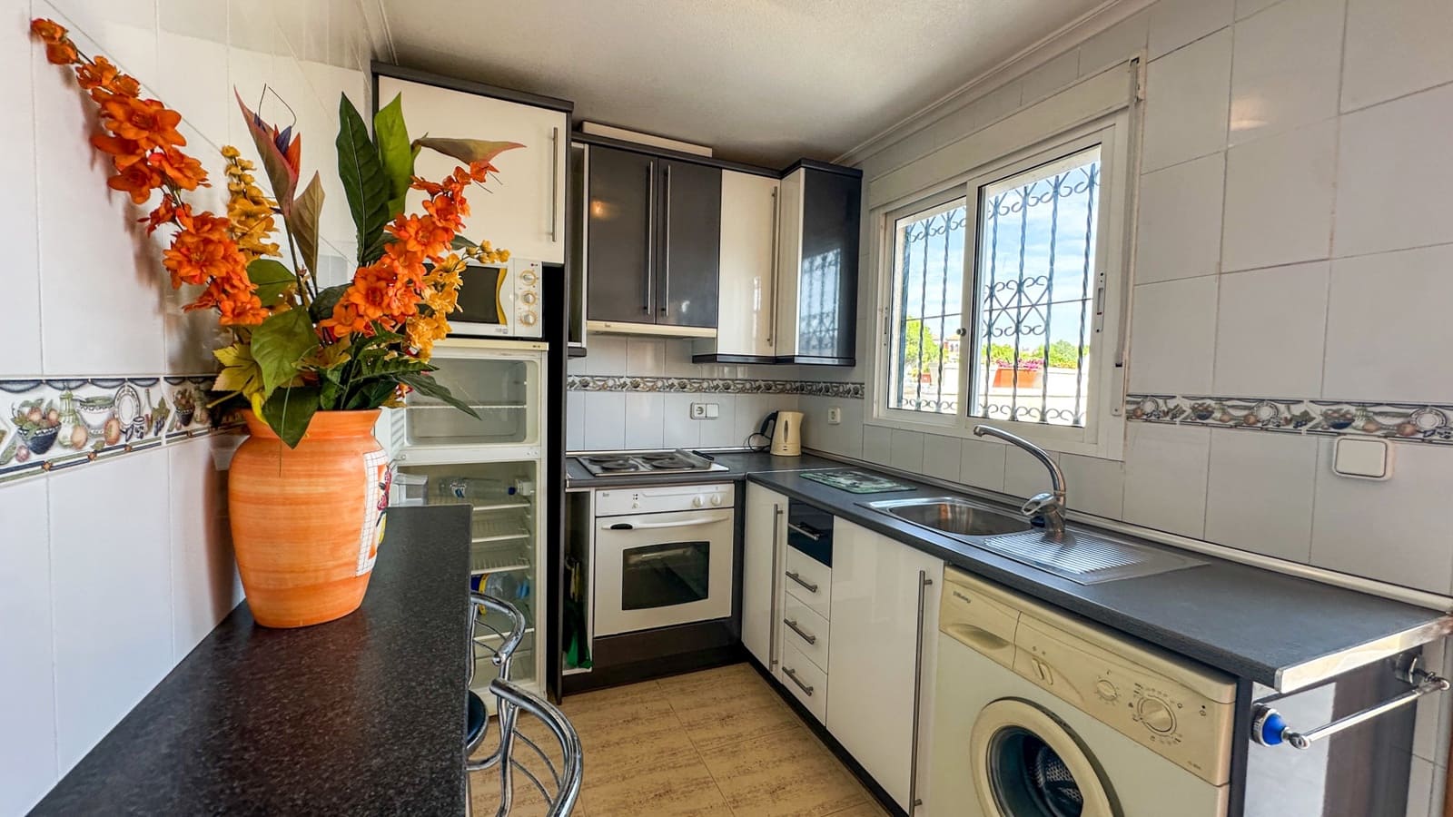2 soverom Hus til salgs i Playa Flamenca med svømmebasseng garasje - € 180 000 (Ref: 10153135)