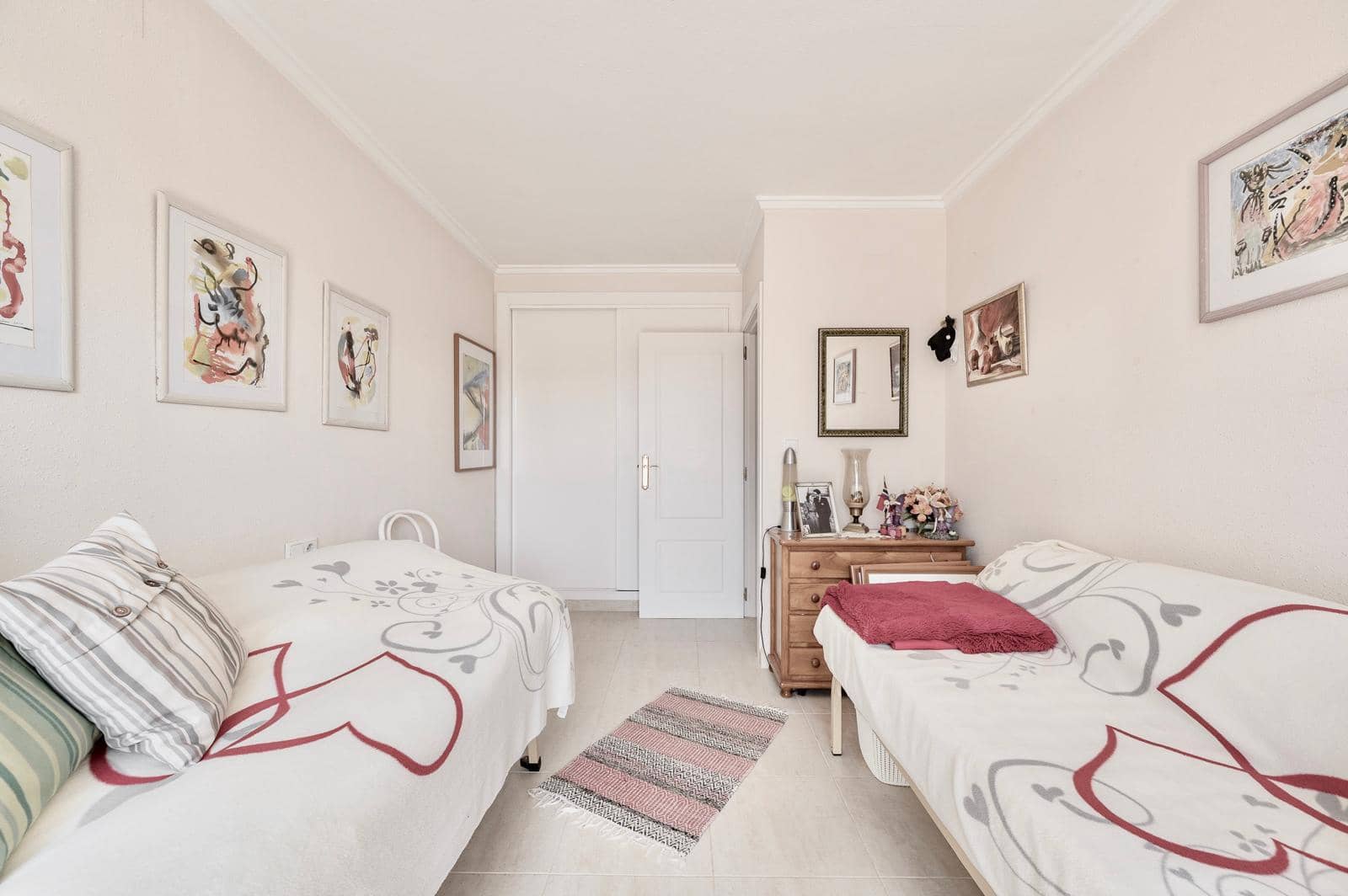 3 makuuhuone Omakotitalo myytävänä paikassa Torrevieja - 199 000 € (Ref: 10166013)