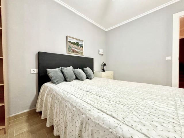 3 makuuhuone Omakotitalo myytävänä paikassa El Chaparral, Torrevieja - 199 000 € (Ref: 10166013)