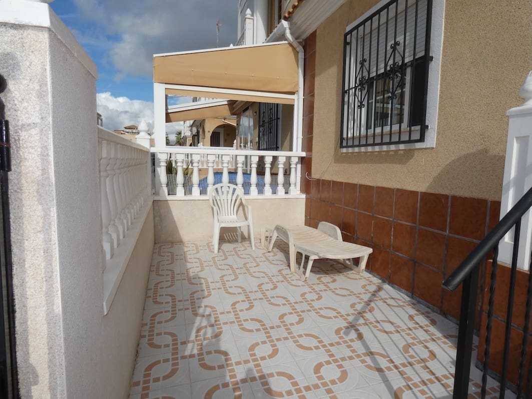 3 soverom Hus til salgs i Cabo Roig med svømmebasseng - € 249 995 (Ref: 10168102)