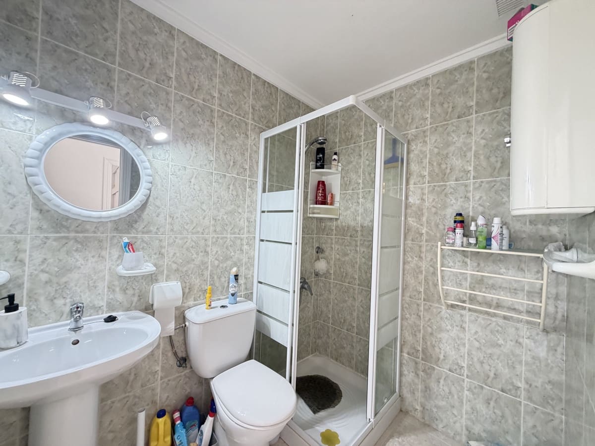 2 chambre Penthouse à vendre à Villamartin avec piscine - 134 995 € (Ref: 10174857)