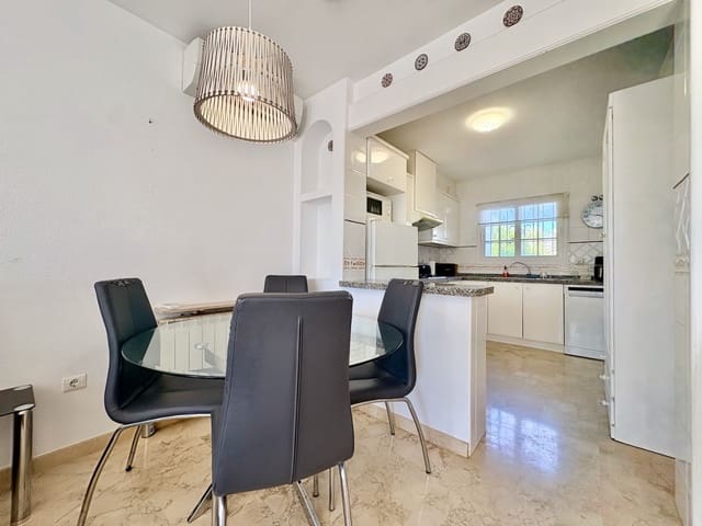 2 soverom Hus til salgs i Villamartin, Orihuela med svømmebasseng - € 290 000 (Ref: 10179771)