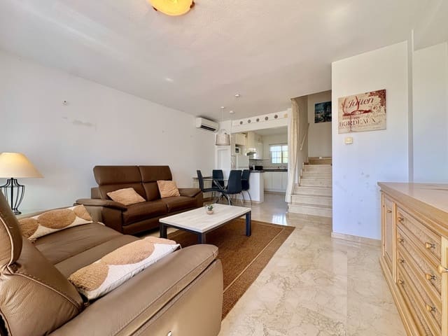 2 soverom Hus til salgs i Villamartin, Orihuela med svømmebasseng - € 290 000 (Ref: 10179771)