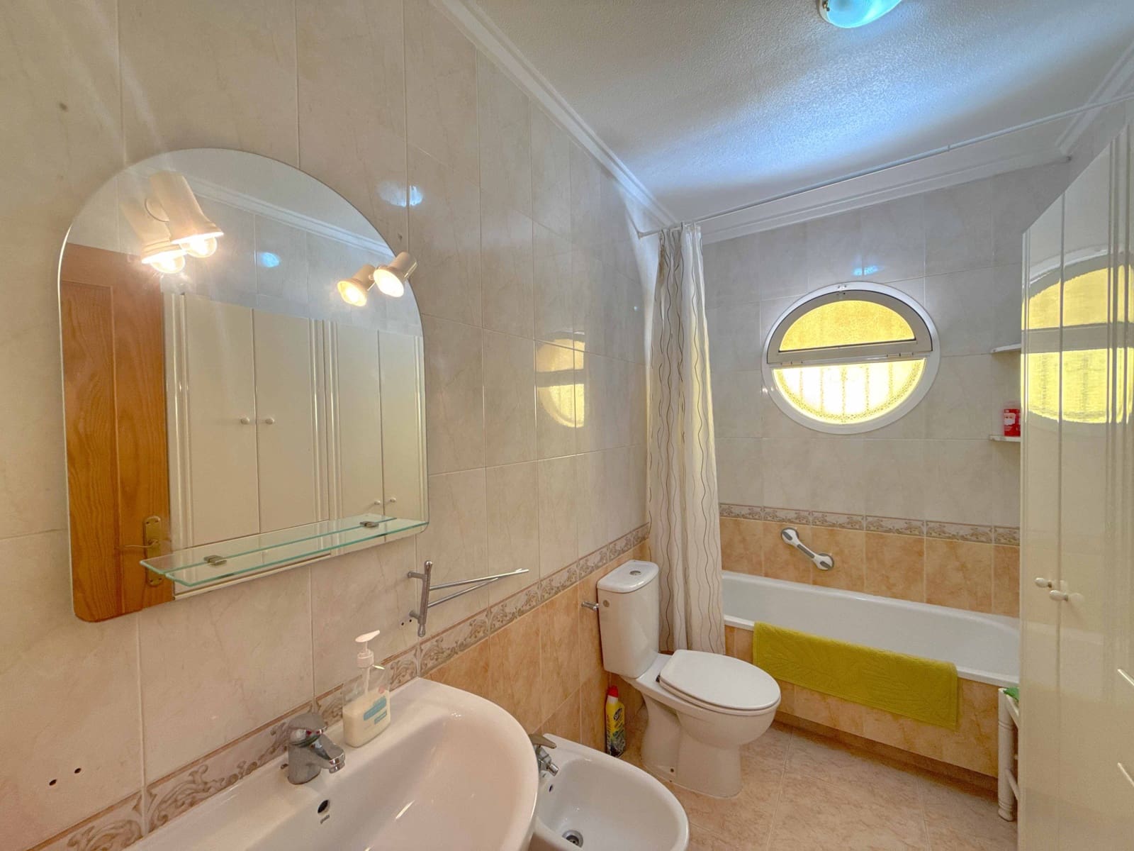 3 chambre Maison de Ville à vendre à Villamartin avec piscine garage - 239 950 € (Ref: 10186328)
