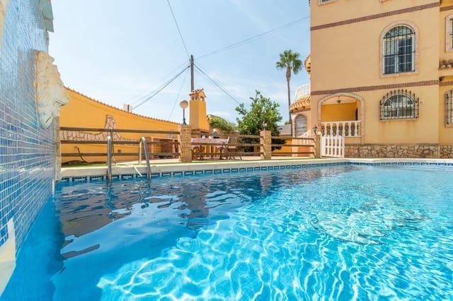 5 soveværelse Villa til salg i Playa Flamenca, Orihuela med swimmingpool garage - € 359.000 (Ref: 7924434)
