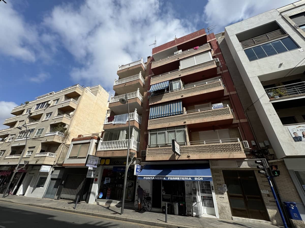 3 soveværelse Lejlighed til salg i Torrevieja - € 144.995 (Ref: 8399292)